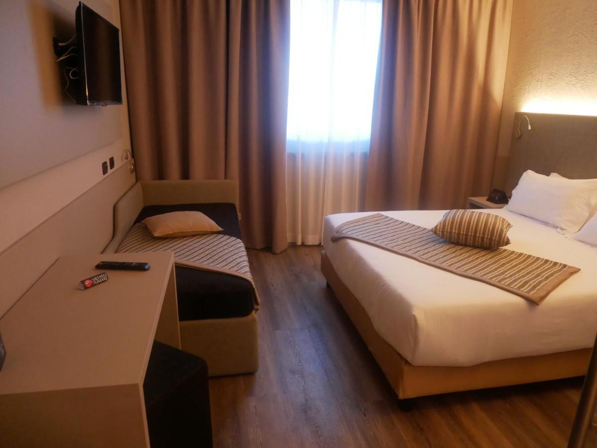 First Hotel Malpensa Case Nuove  Exterior photo