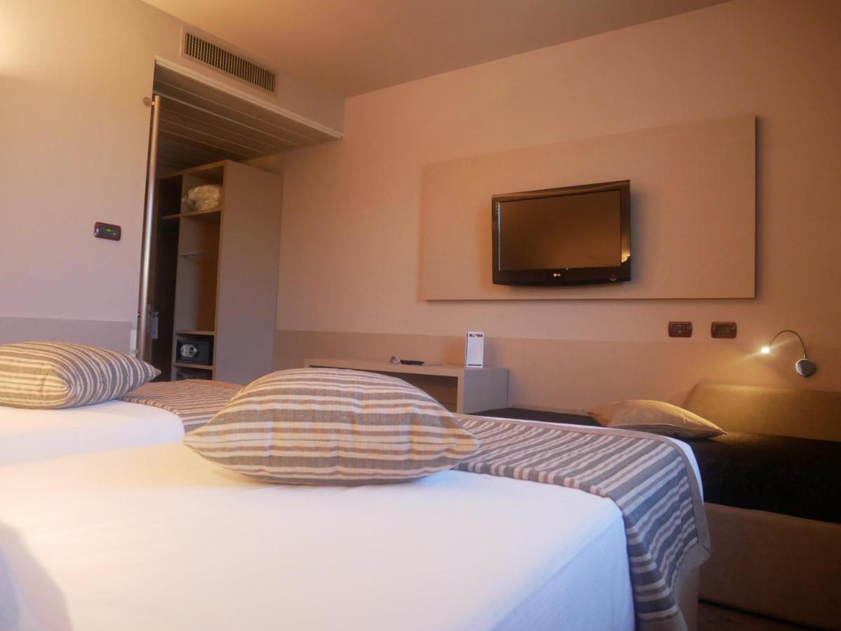 First Hotel Malpensa Case Nuove  Exterior photo