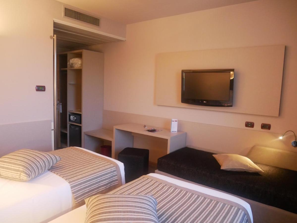 First Hotel Malpensa Case Nuove  Exterior photo