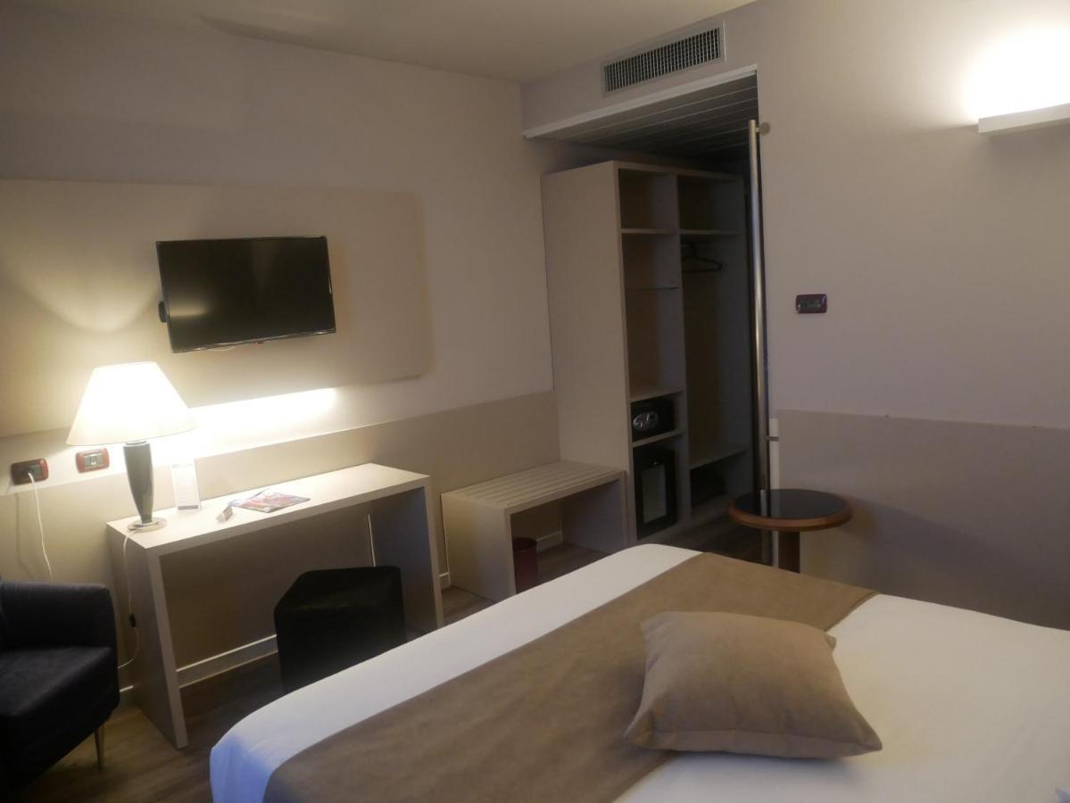 First Hotel Malpensa Case Nuove  Exterior photo